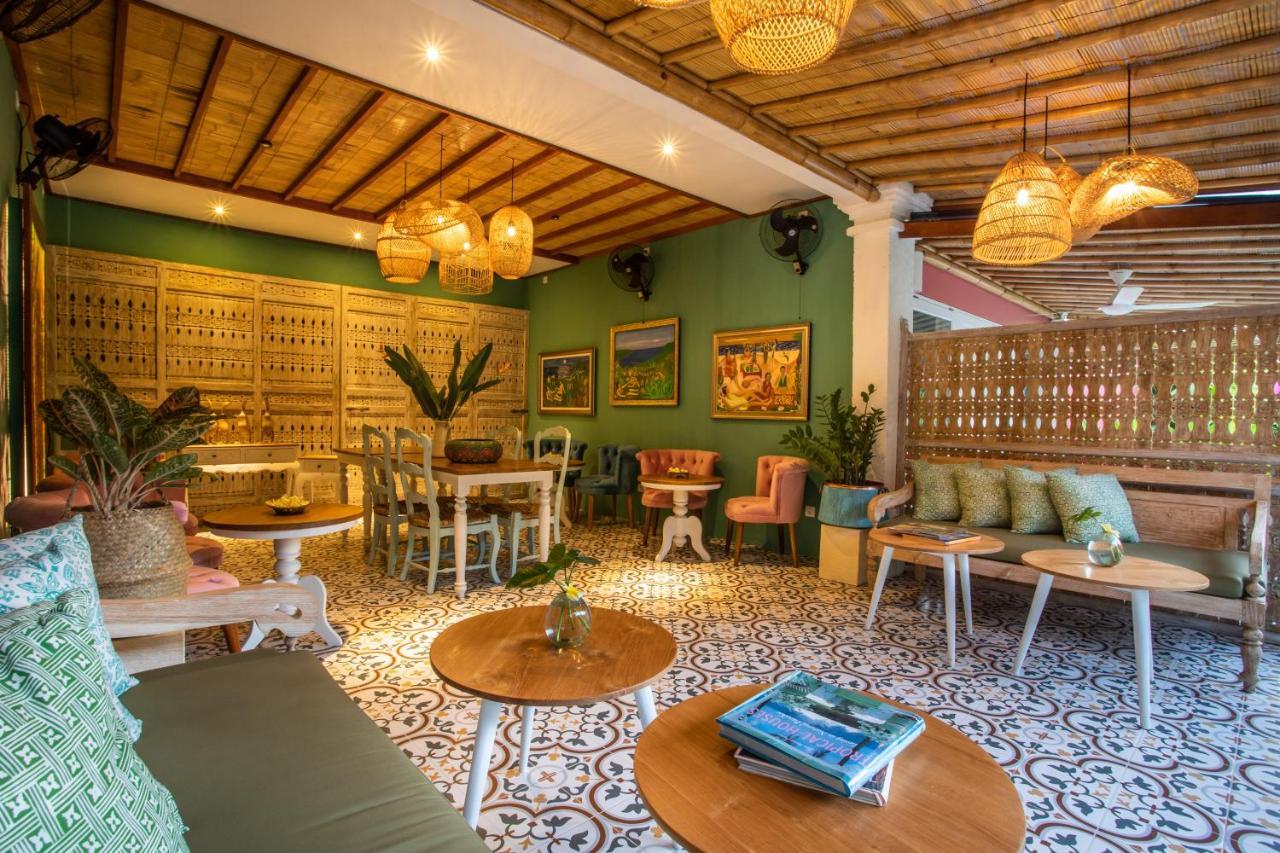 Pinkprivate - For Cool Adults Only बिस्तर और नाश्ता Sanur (Bali)